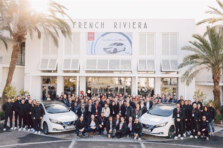 En France, ils sont 2 080 clients de la gamme Nissan électrique à s'être inscrit au programme Ambassadeurs