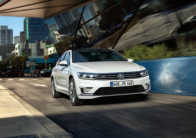 A l’occasion du millésime 2018, la Volkswagen Passat GTE est retirée du catalogue français