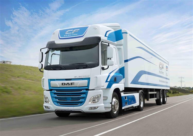 Après Mercedes, Volvo ou encore Renault, DAF Trucks s’engage sur le marché du camion électrique avec son CF