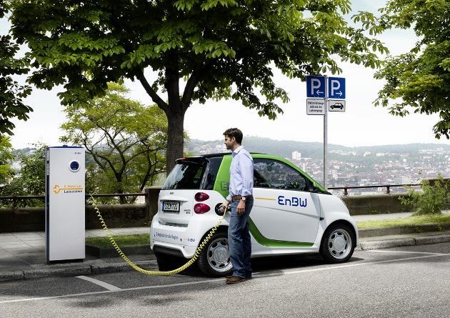 Seuls les véhicules électriques compatibles – type BMW i3, VW e-Golf, Renault ZOE ou smart fortwo ED – pourront se recharger sur ce réseau