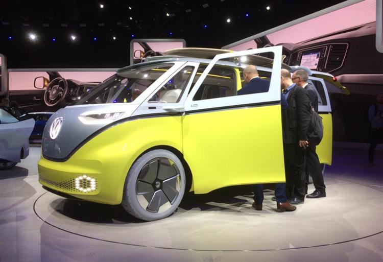 Très ambitieux sur le marché naissant des véhicules électriques, la marque Volkswagen compte atteindre le million d’unités vendues chaque année à compter de 2025