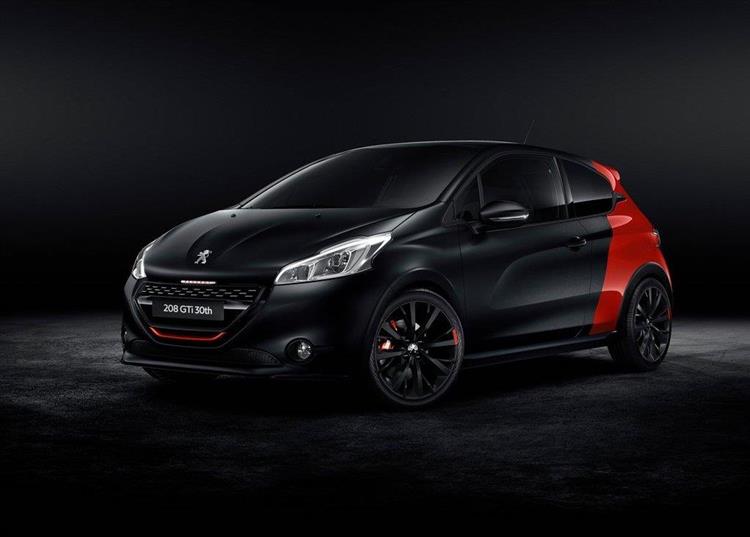 Attendue en mars 2018 au salon de Genève, la nouvelle Peugeot 208 devrait bénéficier d’une version GTi à motorisation électrique