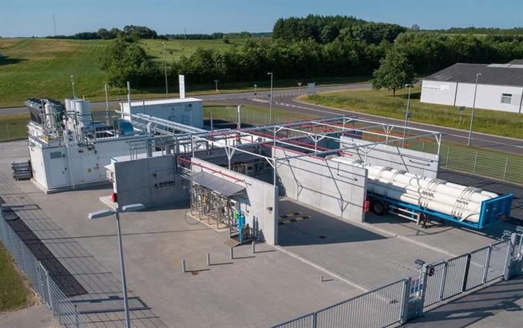 Destiné à produire de l’hydrogène vert et à équilibrer le réseau électrique, le site danois d’Air Liquide vient d’être inauguré à Hobro