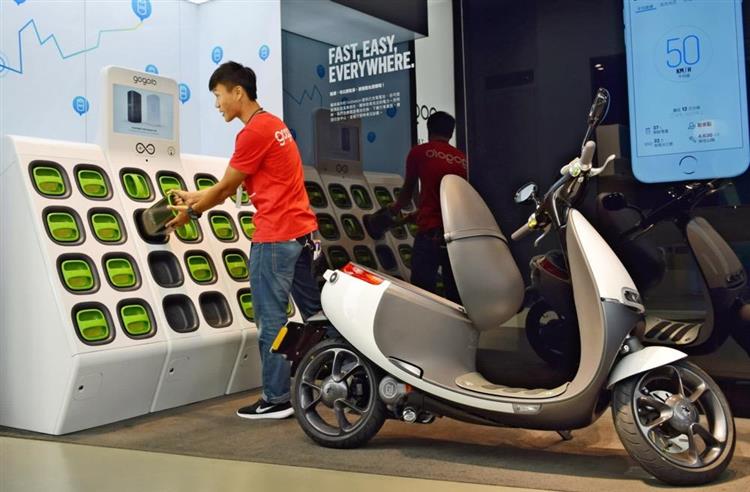 Attendu à l’été 2019, le premier scooter électrique à batterie interchangeable de Yamaha sera développé en partenariat avec le taïwanais Gogoro