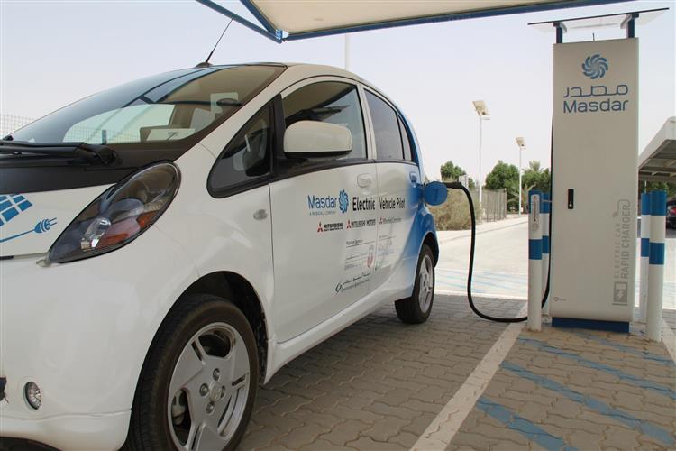 Grâce à ses réserves pétrolières, le Qatar veut financer un grand complexe industriel destiné à produire des véhicules électriques