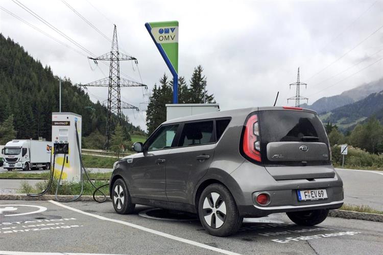 L’Autriche devient le premier pays à disposer d’un réseau complet de bornes de recharge à haute puissance