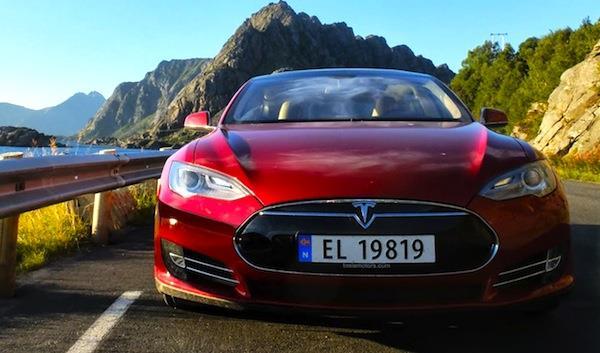 Tesla Model S : en septembre 2013, la berline électrique créé l’événement en arrivant en tête des immatriculations de véhicules neufs en Norvège, devant la Volkswagen Golf VII