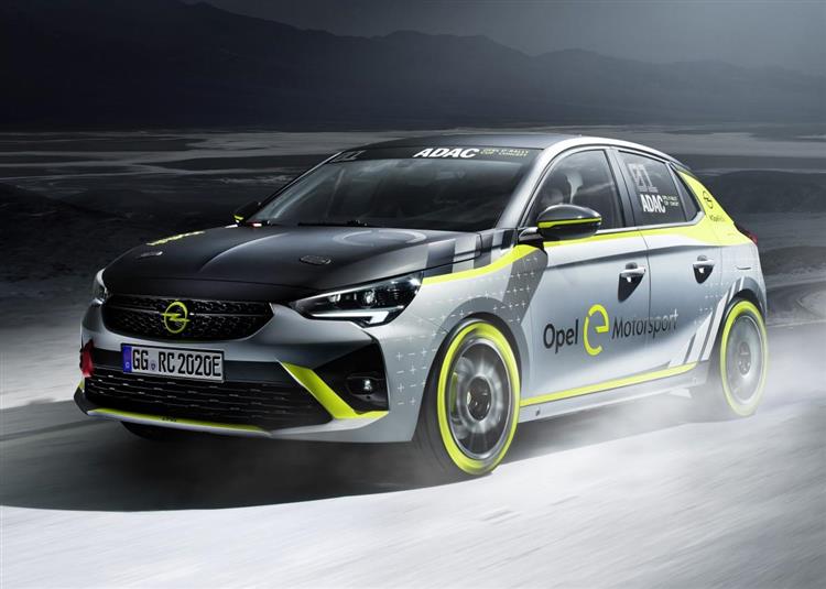Opel a développé en partenariat avec l’automobile-club allemand ADAC une compétition dédiée aux véhicules électriques