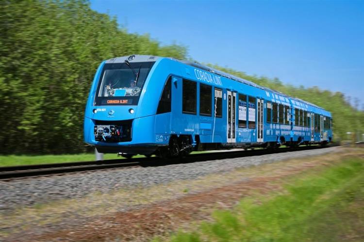 D’ici 15 ans, la SNCF ambitionne de remplacer ses trains diesel par des trains électriques alimentés à l’hydrogène (pile à combustible)