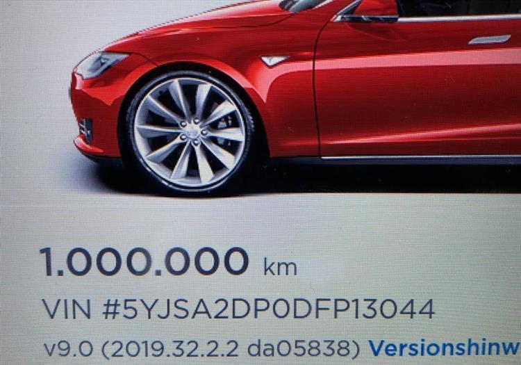 Le propriétaire allemand d’une Tesla Model S a parcouru plus d’un million de kilomètres au volant de sa voiture électrique