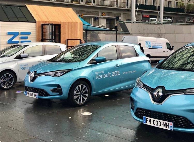 Pour faire découvrir sa nouvelle ZOE, Renault installera jusqu’à fin mars un petit village dans 13 villes de France