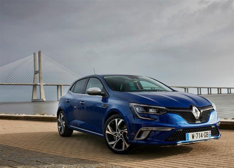 Commercialisée au second semestre 2020, la version hybride rechargeable de la Renault Megane héritera de la chaîne de traction du crossover Captur E-Tech