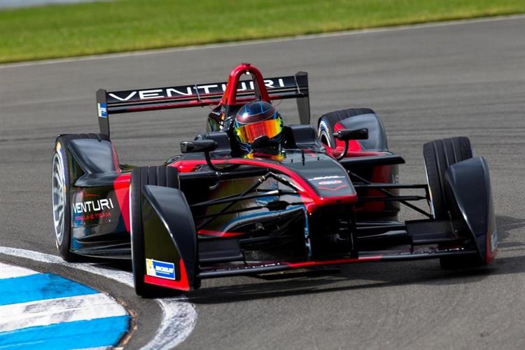 Stéphane Sarrazin et Nick Heidfeld, les deux pilotes de l’écurie Venturi, se sont respectivement classés aux 5e et 3e places des premiers essais dynamiques du Championnat de Formula E