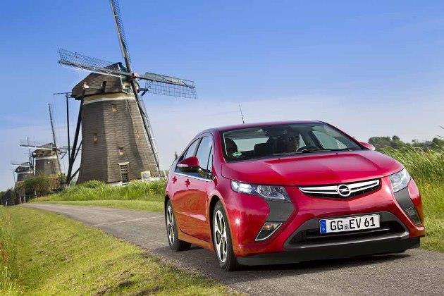Faute de volumes de ventes suffisants – Opel tablait sur 10 000 unités par an –, l’Ampera devrait disparaitre du catalogue en 2016