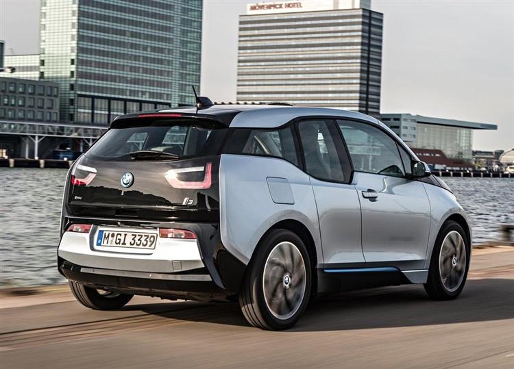 Avec ses 170 ch, la BMW i3 est la première citadine électrique premium du marché