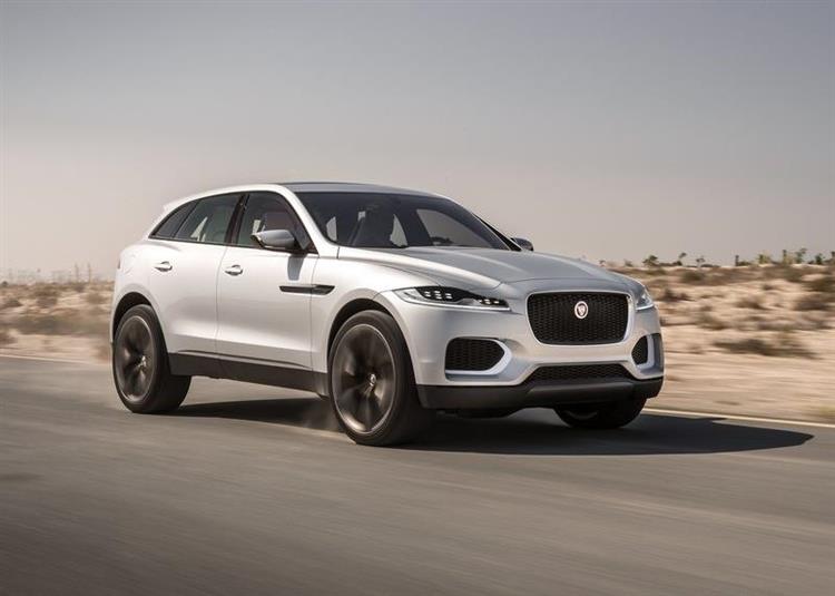 Présenté au salon de Francfort 2013, le concept C-X17 est la préfiguration du crossover Jaguar F-Pace