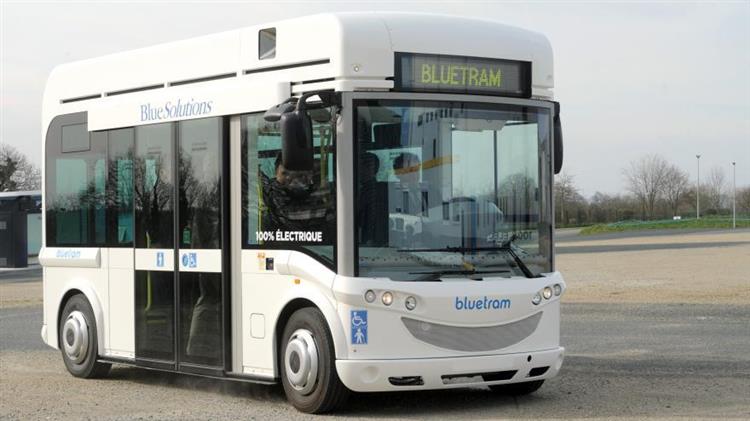 Bolloré Bluetram : après la voiture électrique Bluecar, le groupe français se lance dans le tram sans rails et sans caténaires