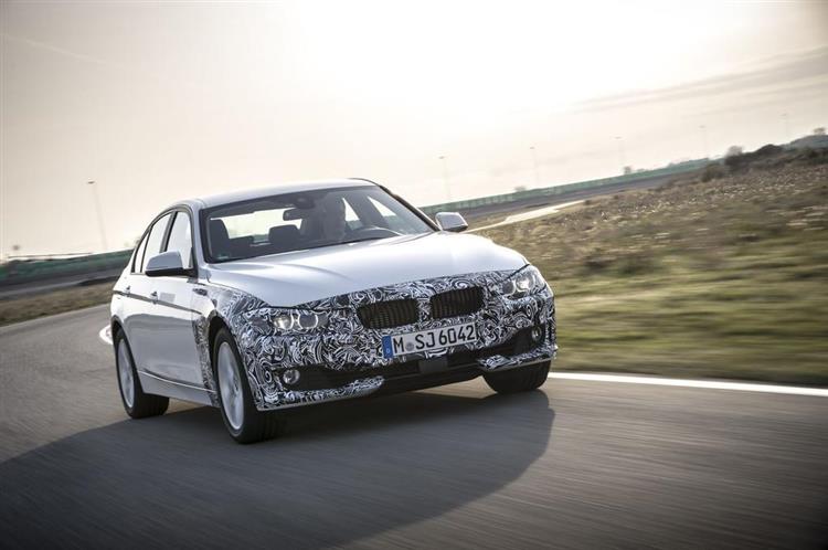 La BMW Série 3 eDrive hybride rechargeable sera commercialisée fin 2015. Sa prochaine génération offrira une chaîne de traction plus sophistiquée