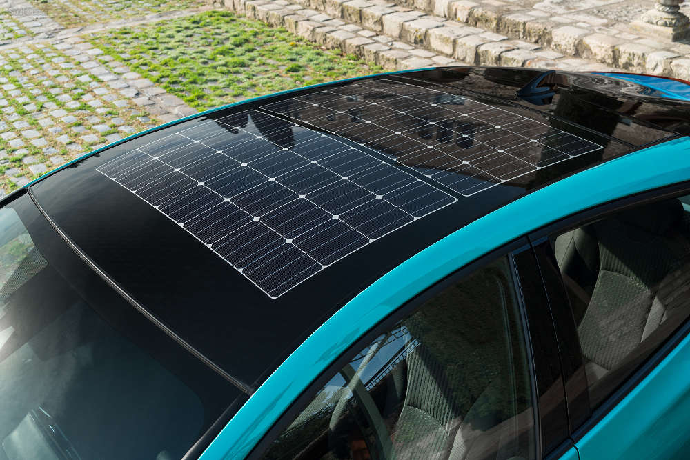 panneau solaire toit voiture