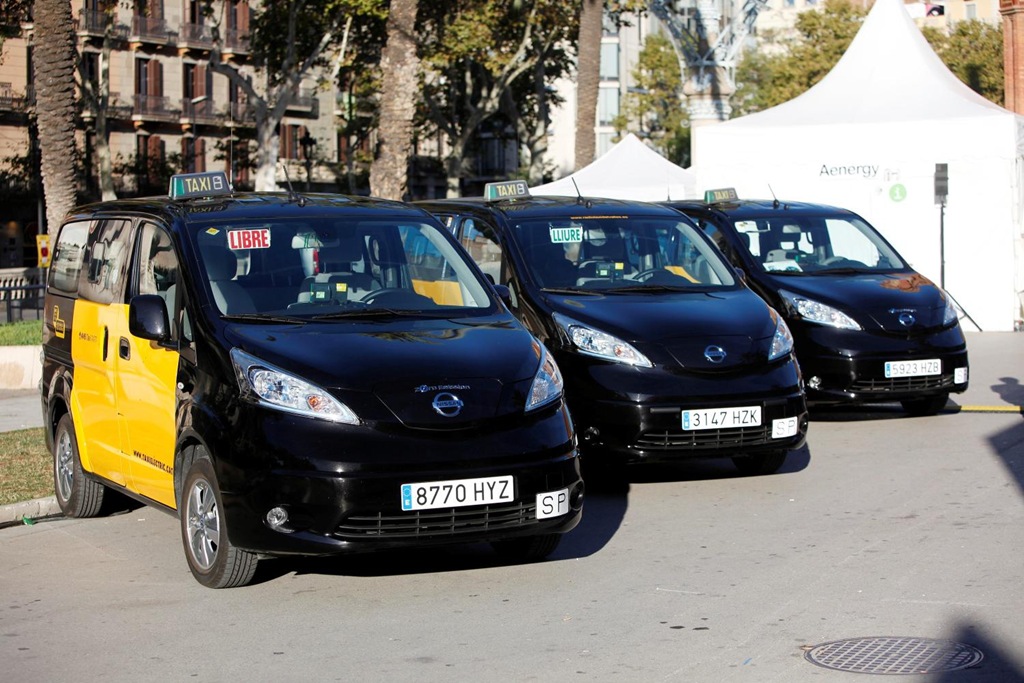 Nissan taxis électriques Espagne