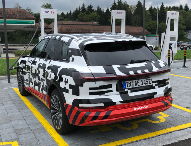 Audi e-tron quattro Suisse