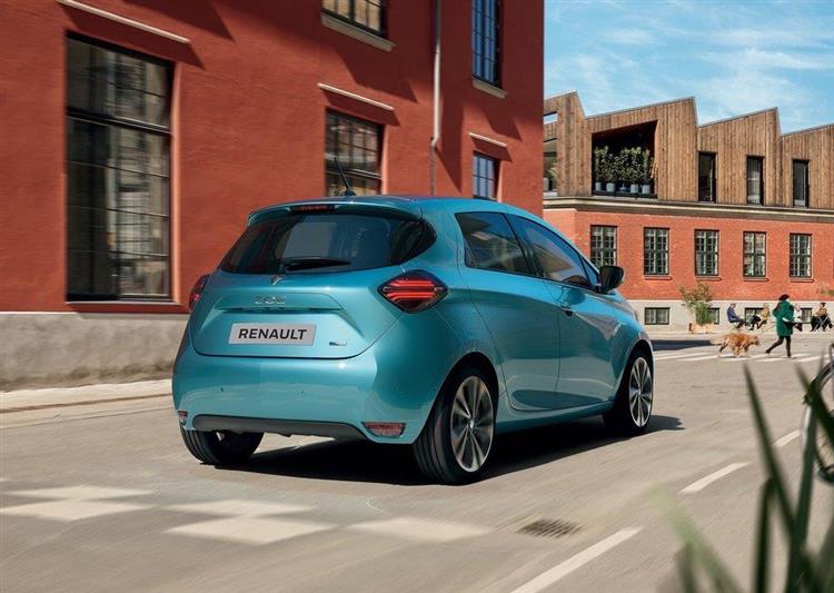 En raison d’une reprogrammation logicielle, Renault est contraint de repousser les livraisons de sa nouvelle ZOE à mi-novembre